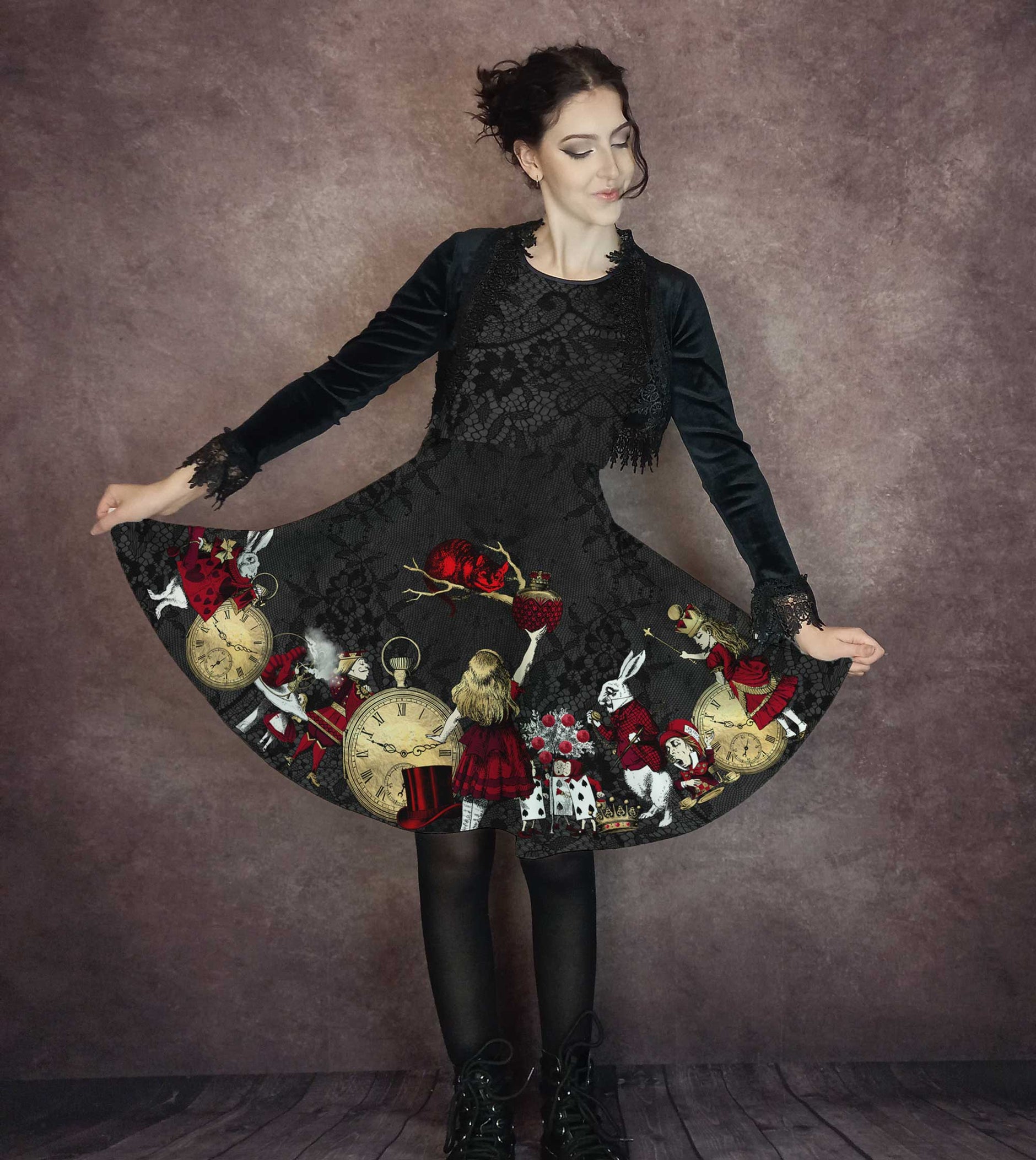 Alice in Wonderland Dresses – Victorian and Steampunk